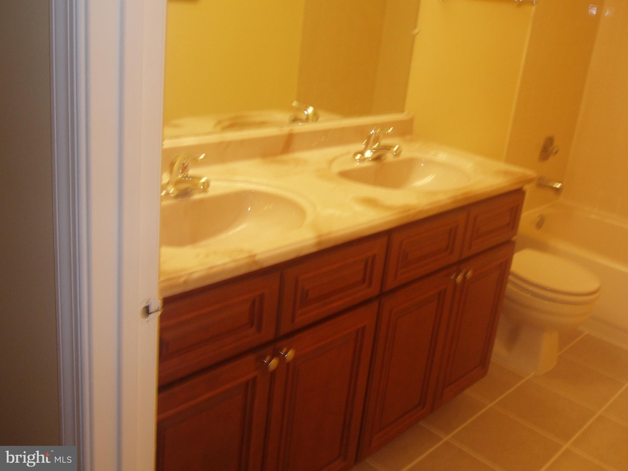 12609 Bayard Drive Reston, VA 20191 - Photo 14 of 16
