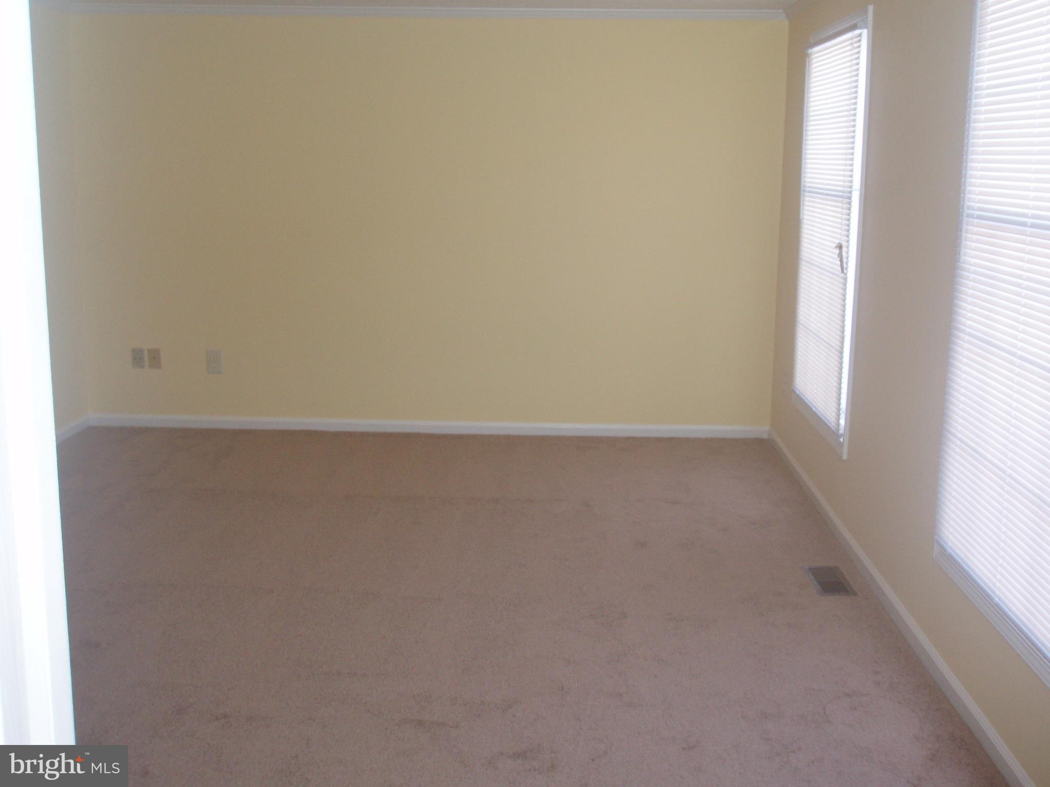 12609 Bayard Drive Reston, VA 20191 - Photo 3 of 16
