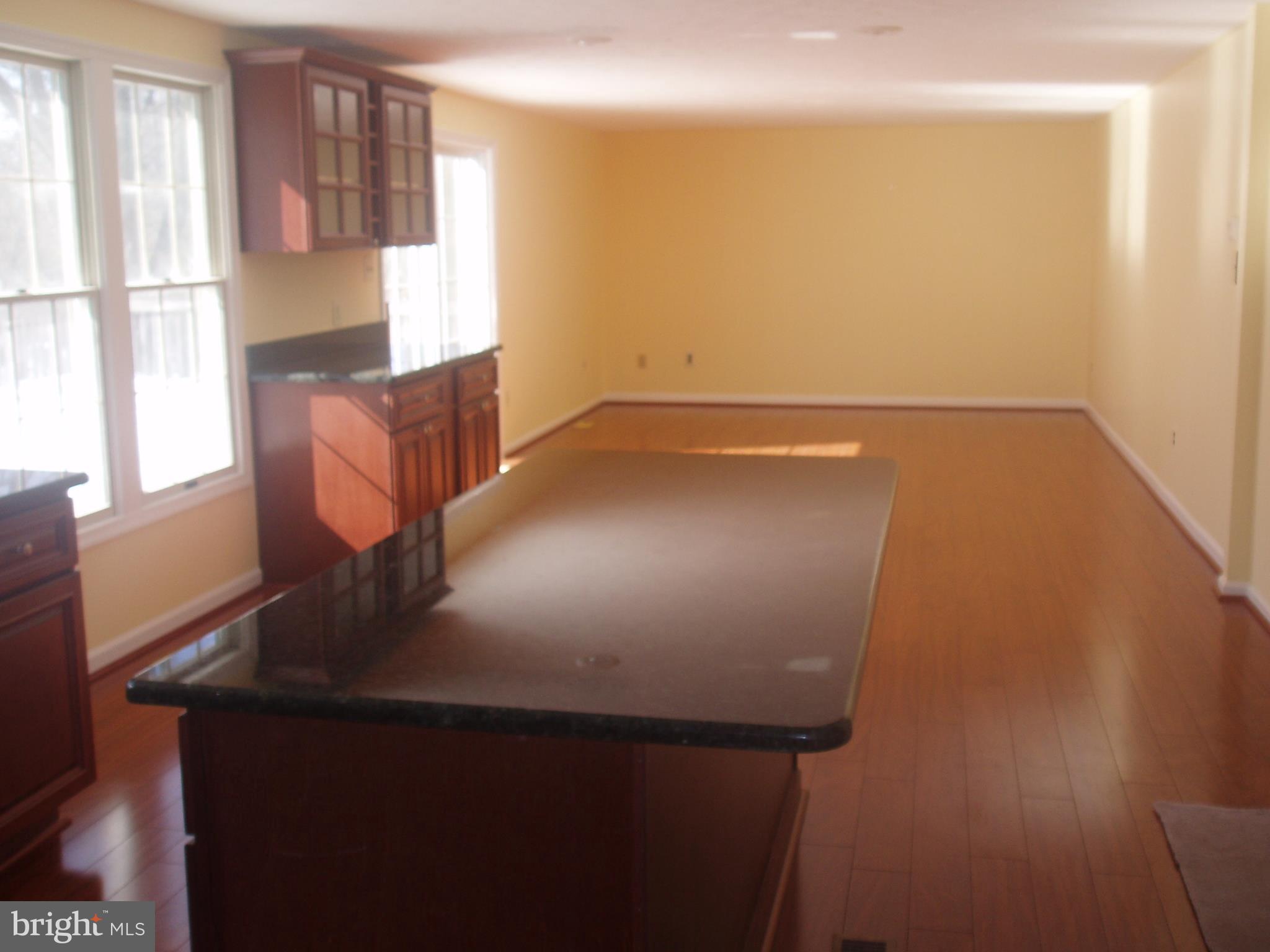 12609 Bayard Drive Reston, VA 20191 - Photo 4 of 16