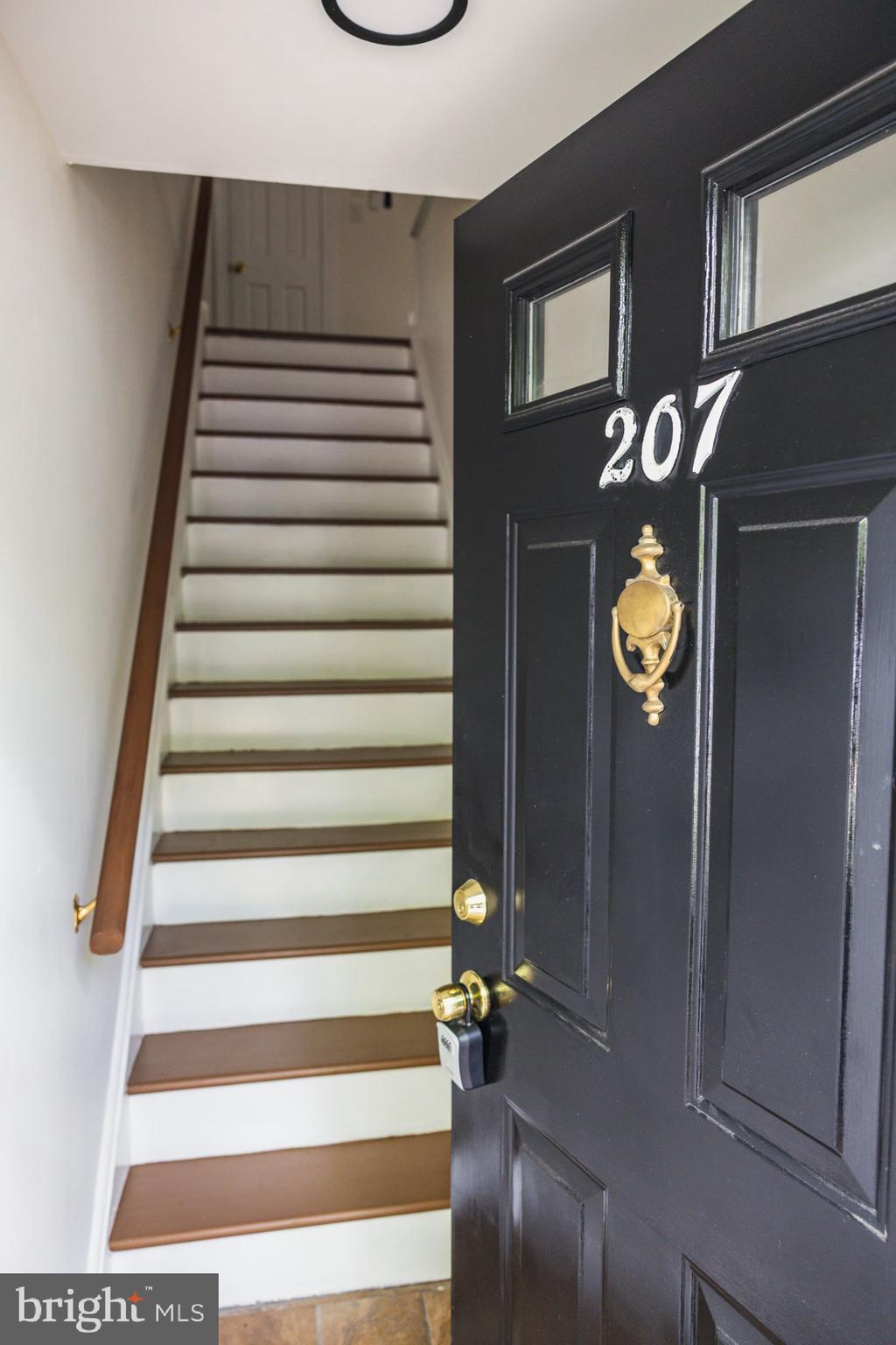 207 Yardley Commons Yardley, PA 19067 - Photo 3 of 19 a view of entryway