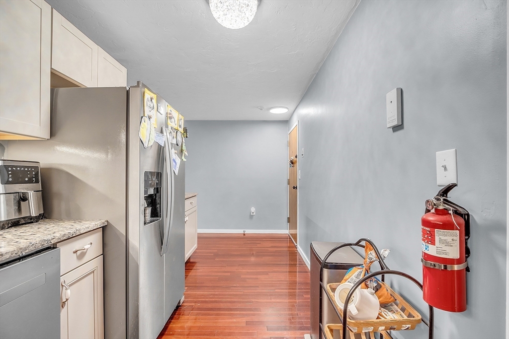 189 Littleton Road, Unit 18 Chelmsford, MA 01824 - Photo 8 of 29 Gallery Image 8
