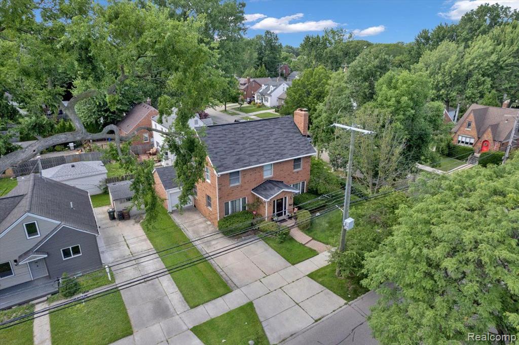 20779 Marter Road Grosse Pointe Woods, MI 48236 - Photo 7 of 39