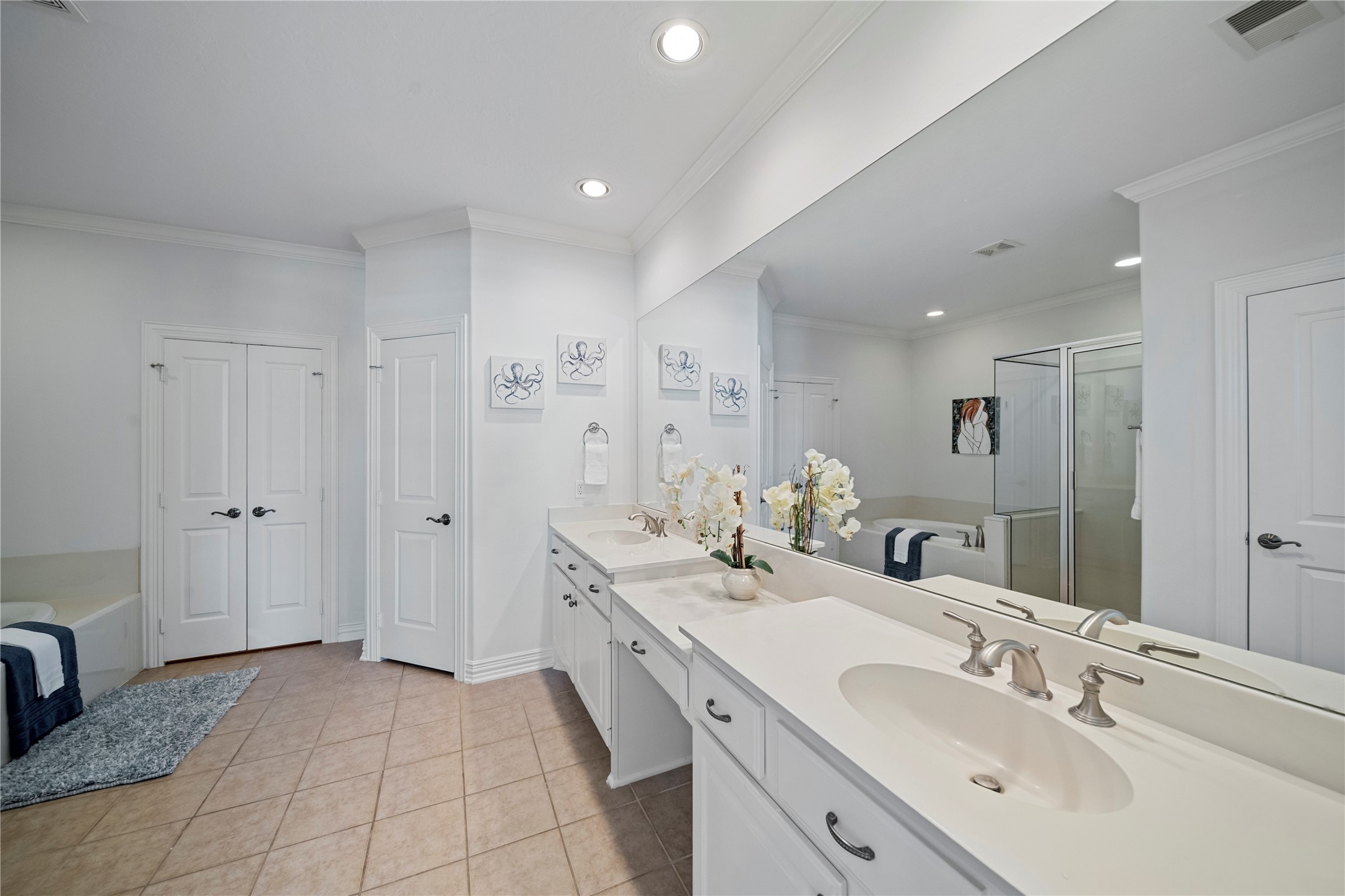 2011 Spring Cedar Lane Houston, TX 77077 - Photo 14 of 44