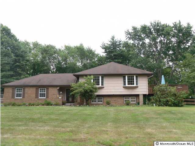 138 Woodgate Road Middletown, NJ 07748 - Photo 2 of 3 Additional Photo