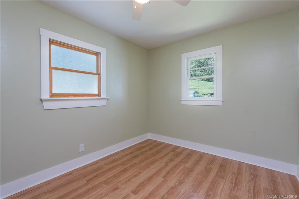 1136 Roscoe Lewis Road Sylva, NC 28779 - Photo 13 of 26 Gallery Image 13