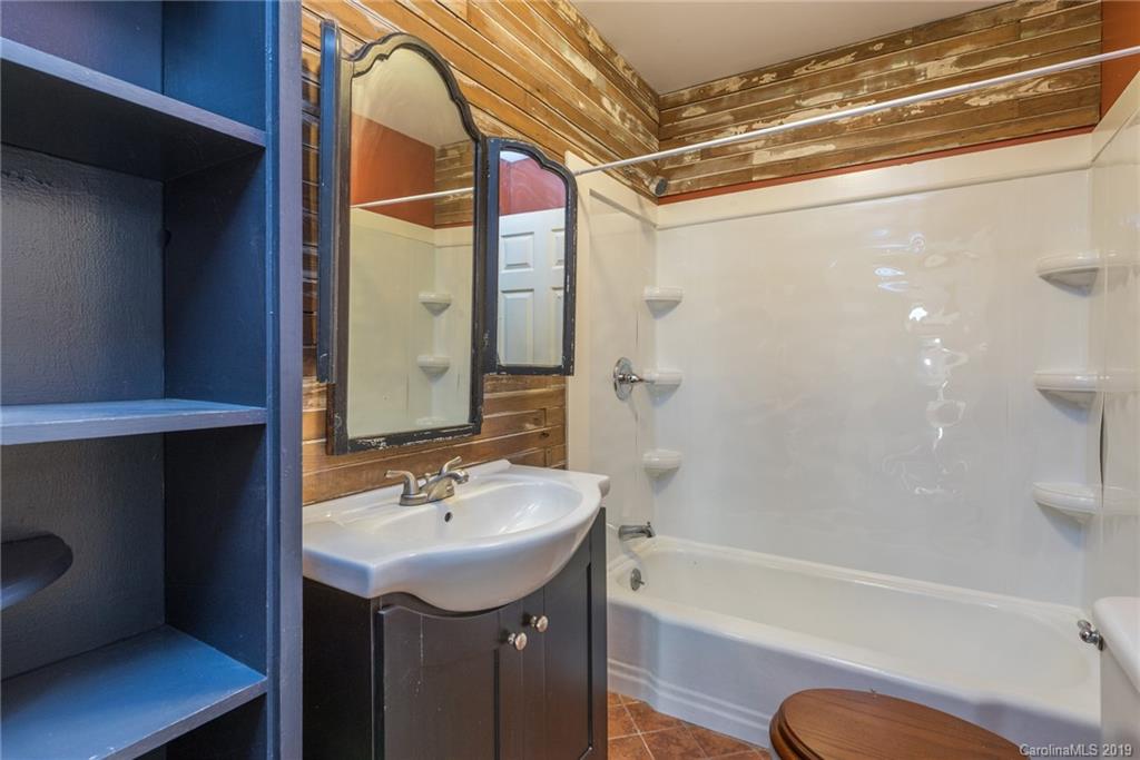 1136 Roscoe Lewis Road Sylva, NC 28779 - Photo 15 of 26 Gallery Image 15