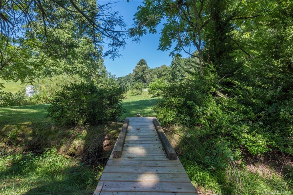 1136 Roscoe Lewis Road Sylva, NC 28779 - Photo 21 of 26 Gallery Image 21