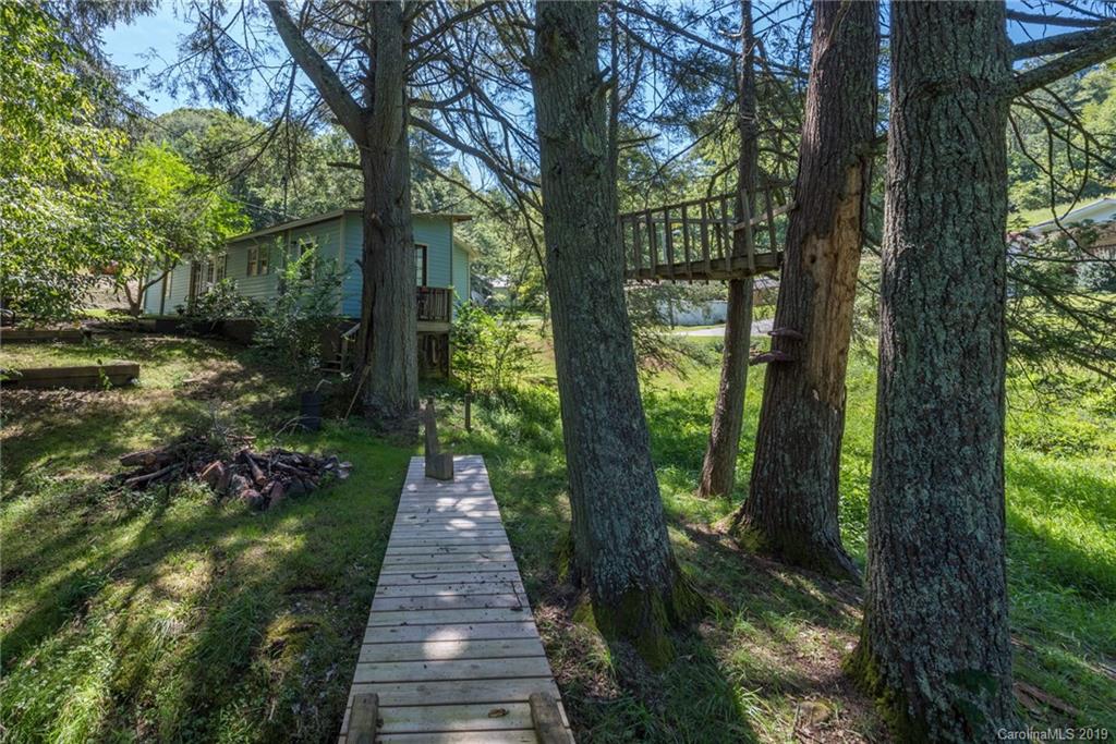 1136 Roscoe Lewis Road Sylva, NC 28779 - Photo 22 of 26 Gallery Image 22