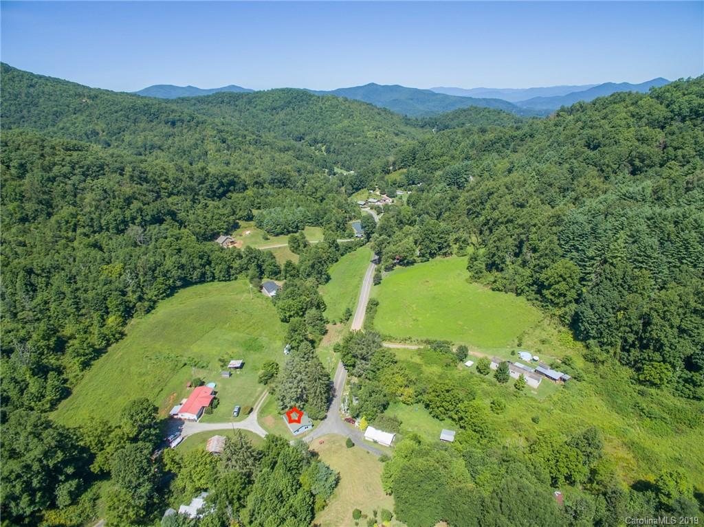 1136 Roscoe Lewis Road Sylva, NC 28779 - Photo 25 of 26 Gallery Image 25