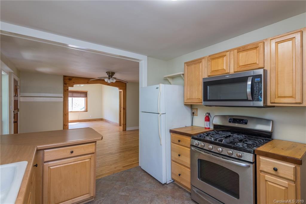 1136 Roscoe Lewis Road Sylva, NC 28779 - Photo 8 of 26 Gallery Image 8