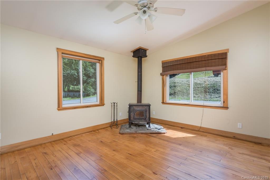 1136 Roscoe Lewis Road Sylva, NC 28779 - Photo 10 of 26 Gallery Image 10
