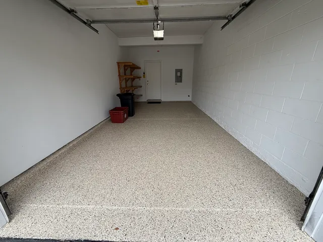 $2,100 | 545 Peebles Court, Unit 545, Batavia, IL 60510