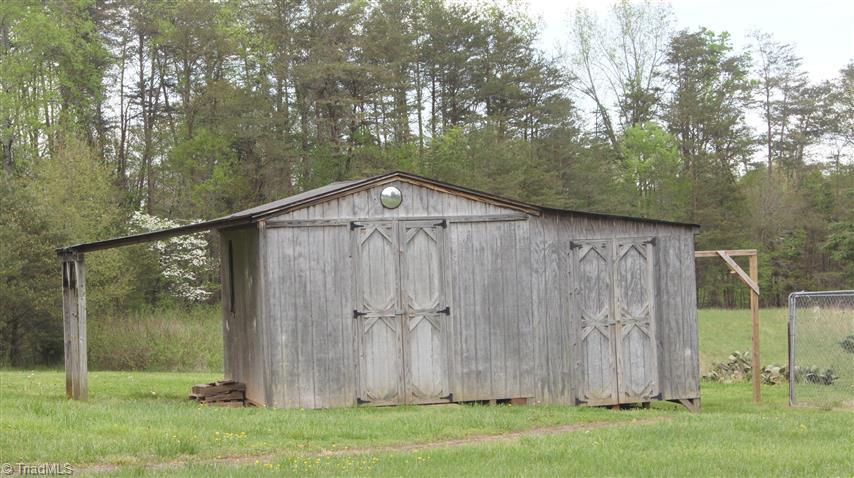 1070 Garrett Road Eden, NC 27288 - Photo 22 of 24 Gallery Image 22