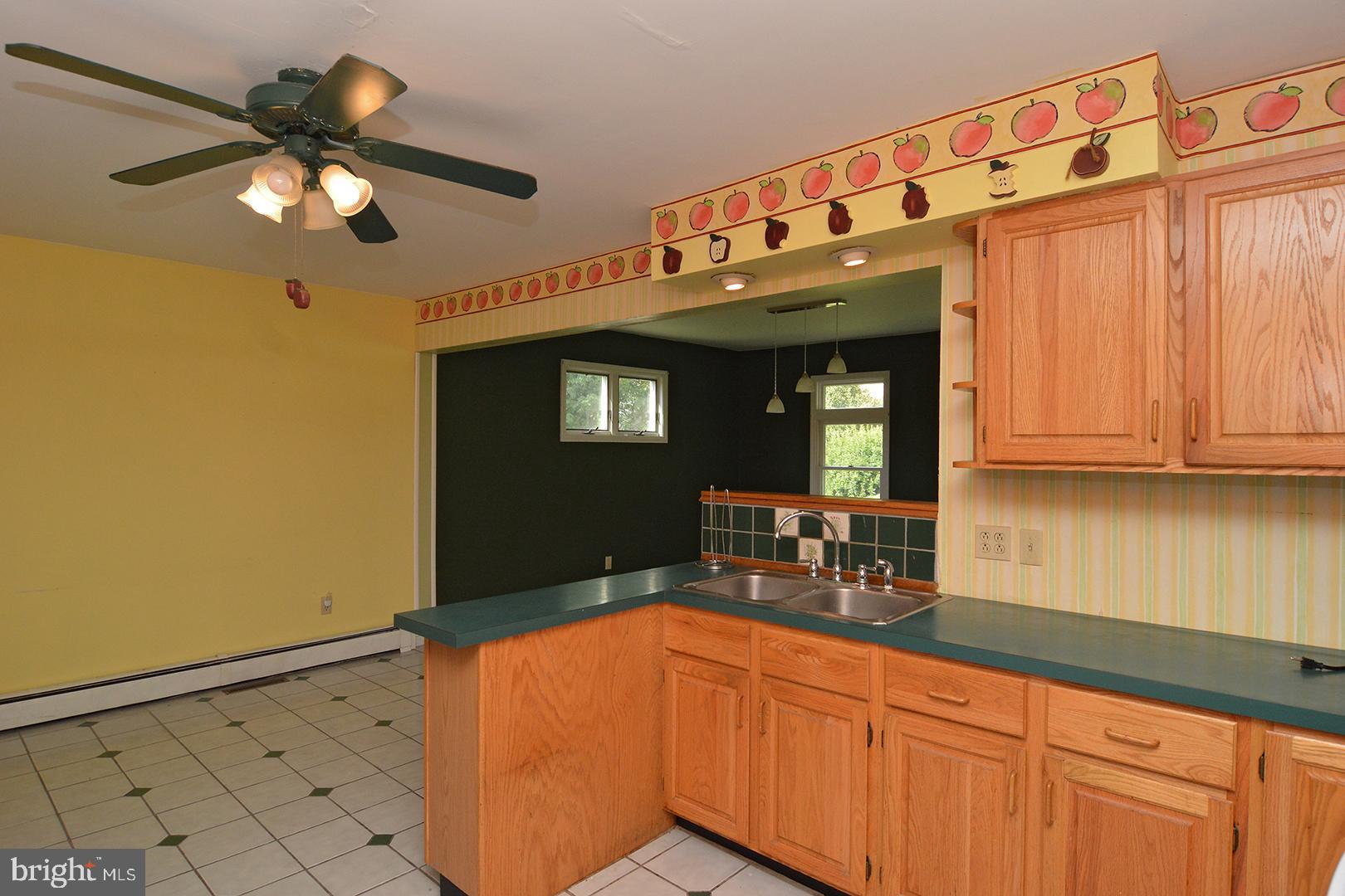 742 Tamarack Trail Reading, PA 19607 - Photo 12 of 41 Kitchen