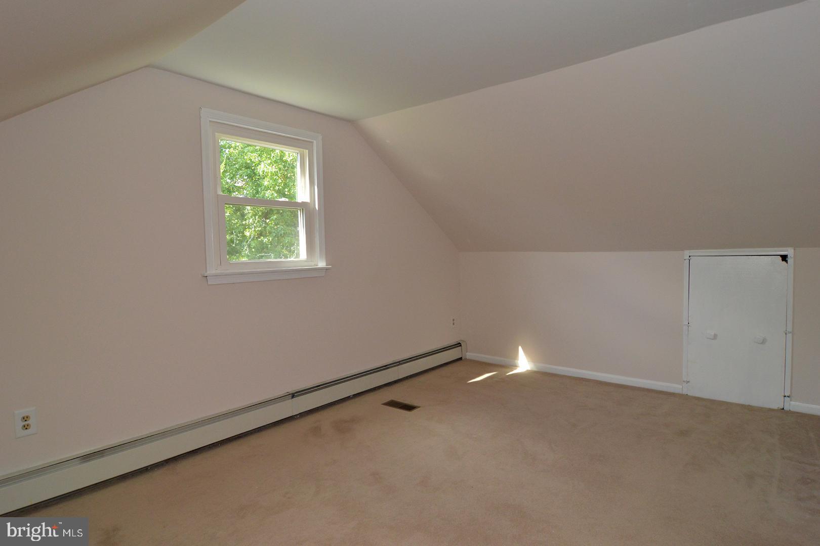 742 Tamarack Trail Reading, PA 19607 - Photo 28 of 41 Bedroom 4