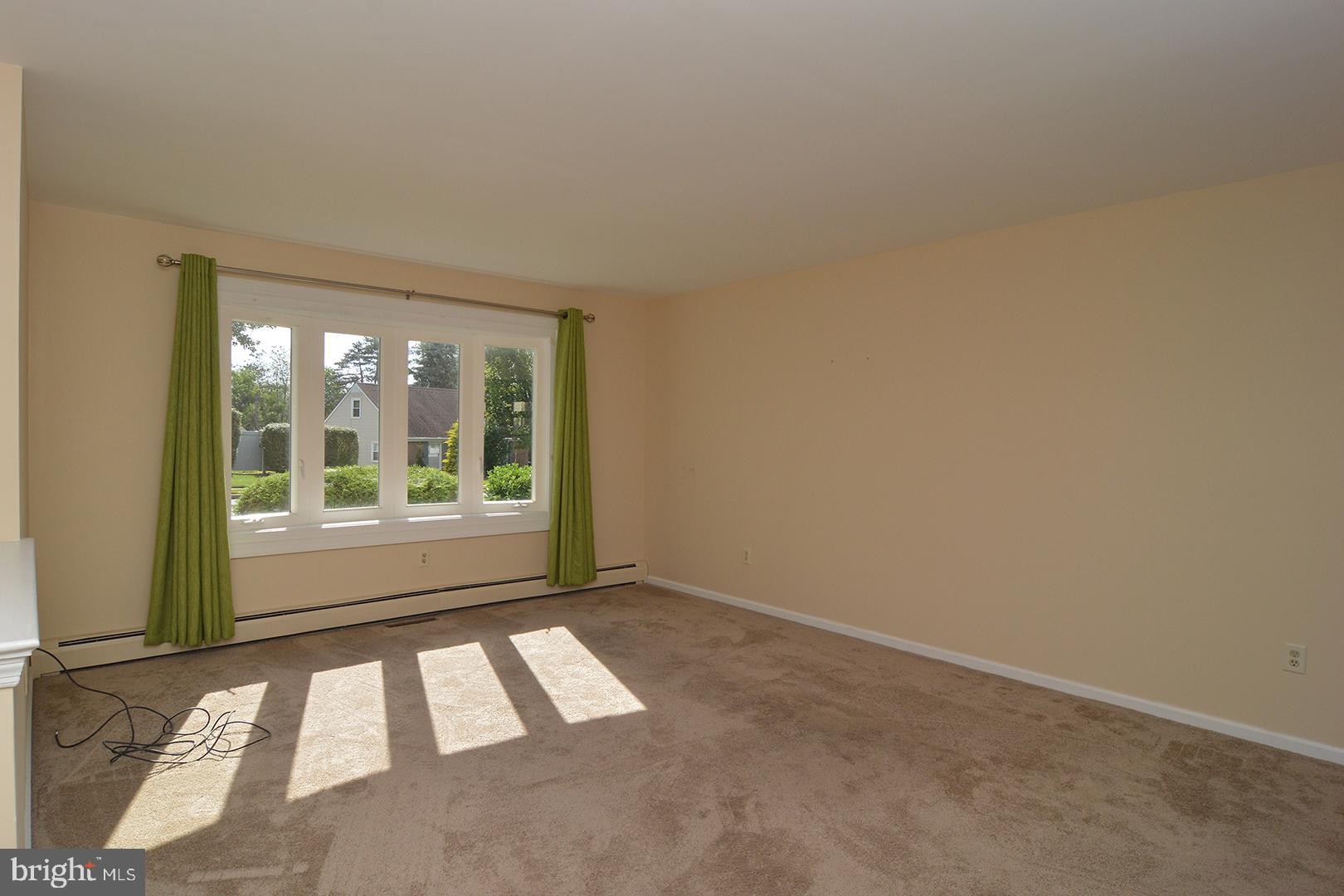 742 Tamarack Trail Reading, PA 19607 - Photo 4 of 41 Living Room