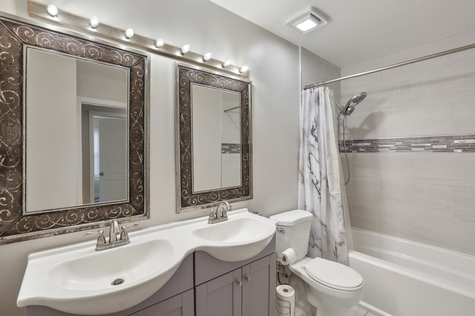 1475 Farrington Lane Aurora, IL 60504 - Photo 37 of 45 a bathroom with a sink toilet and shower