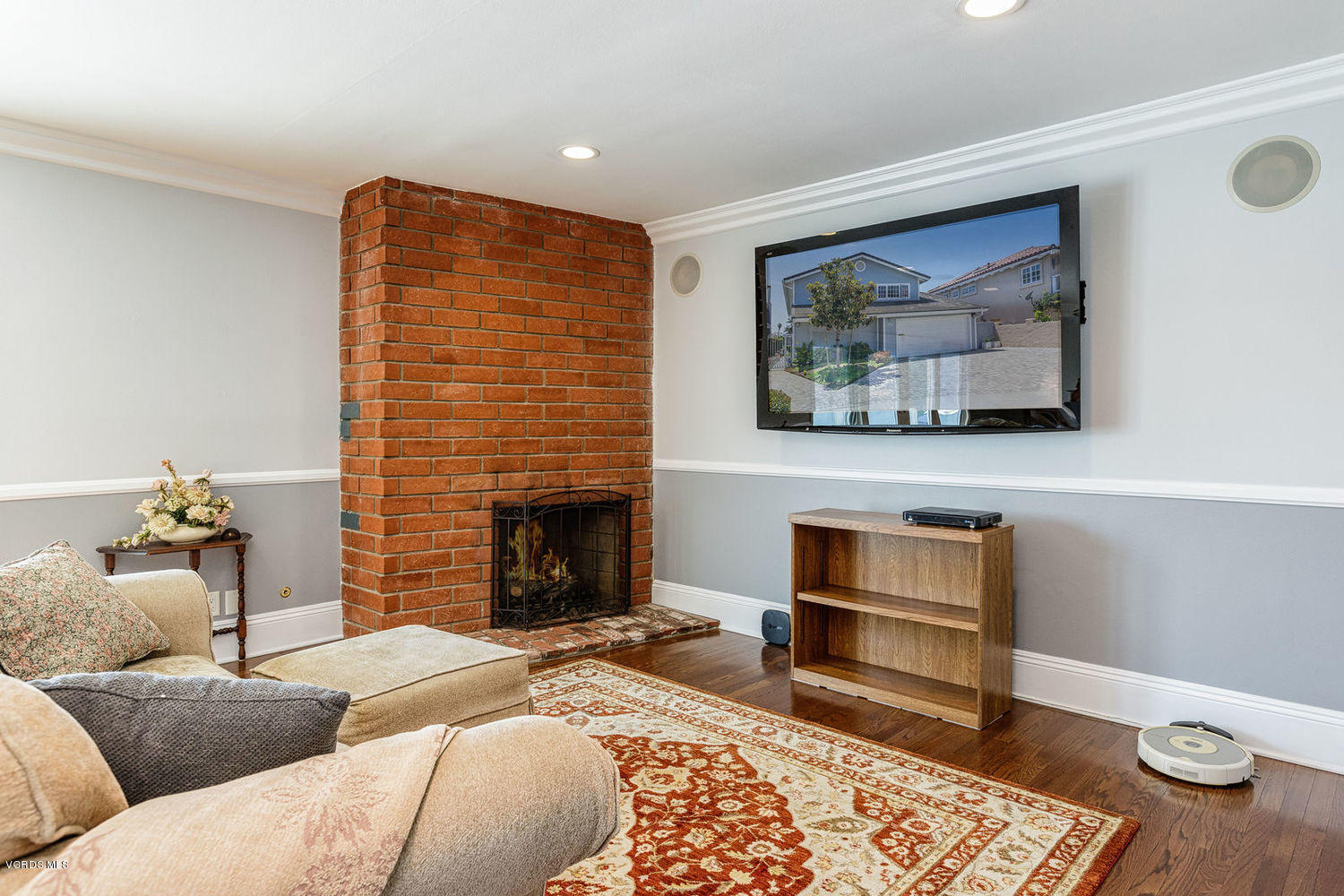 2141 Napoli Drive Oxnard, CA 93035 - Photo 20 of 64 20_master_bedroom_