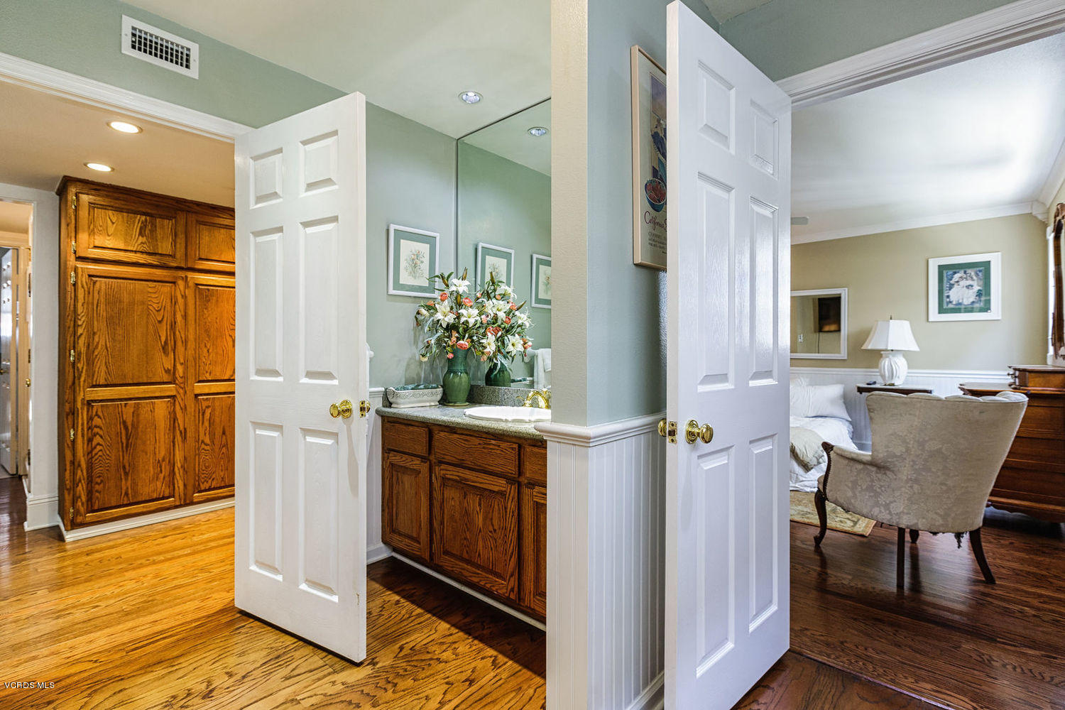 2141 Napoli Drive Oxnard, CA 93035 - Photo 25 of 64 25_