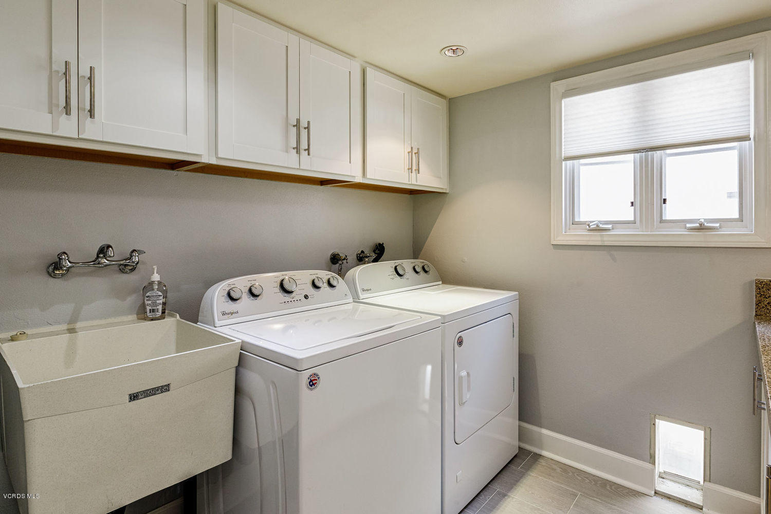 2141 Napoli Drive Oxnard, CA 93035 - Photo 28 of 64 28_laundry_room_