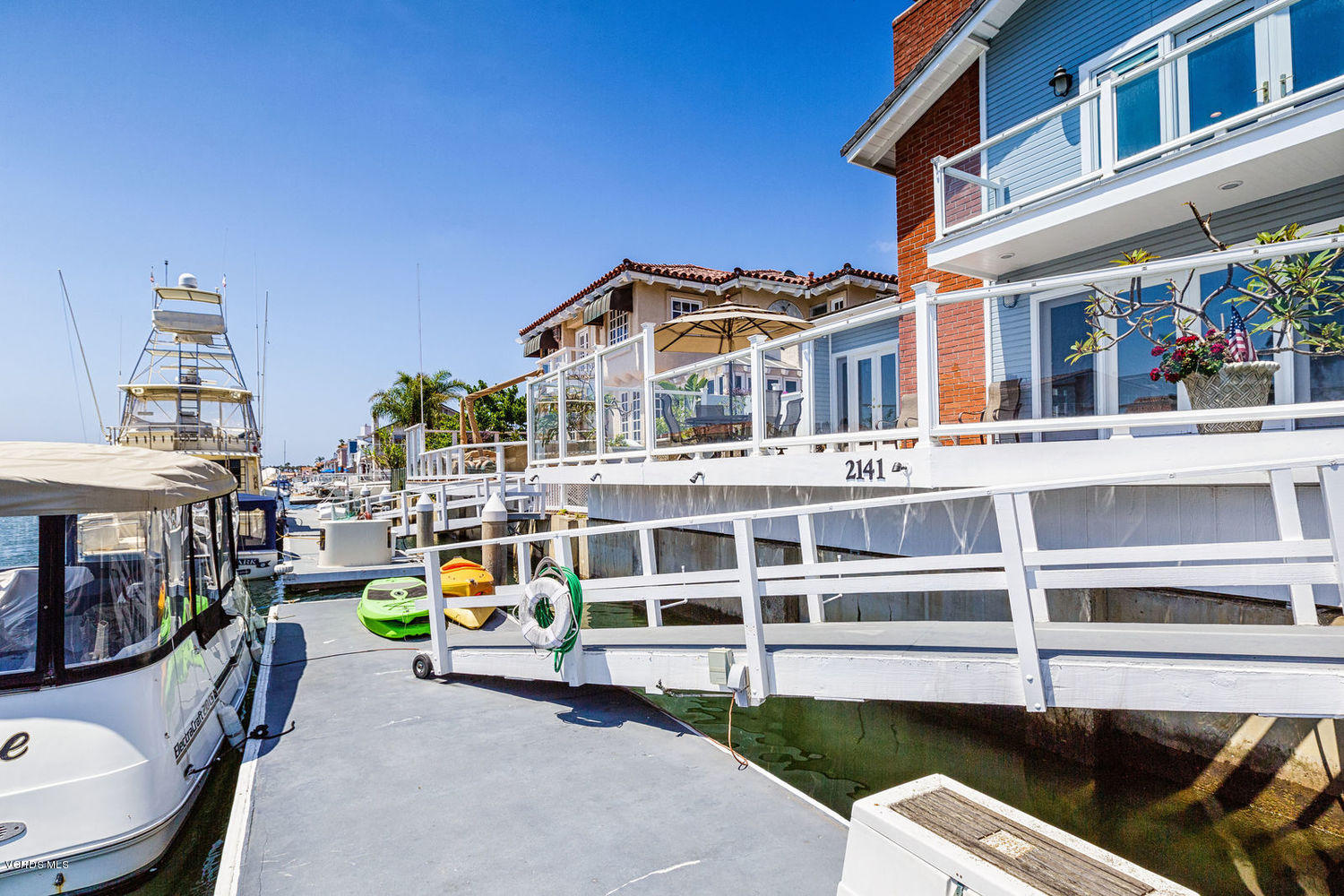 2141 Napoli Drive Oxnard, CA 93035 - Photo 59 of 64 29_back_of_home