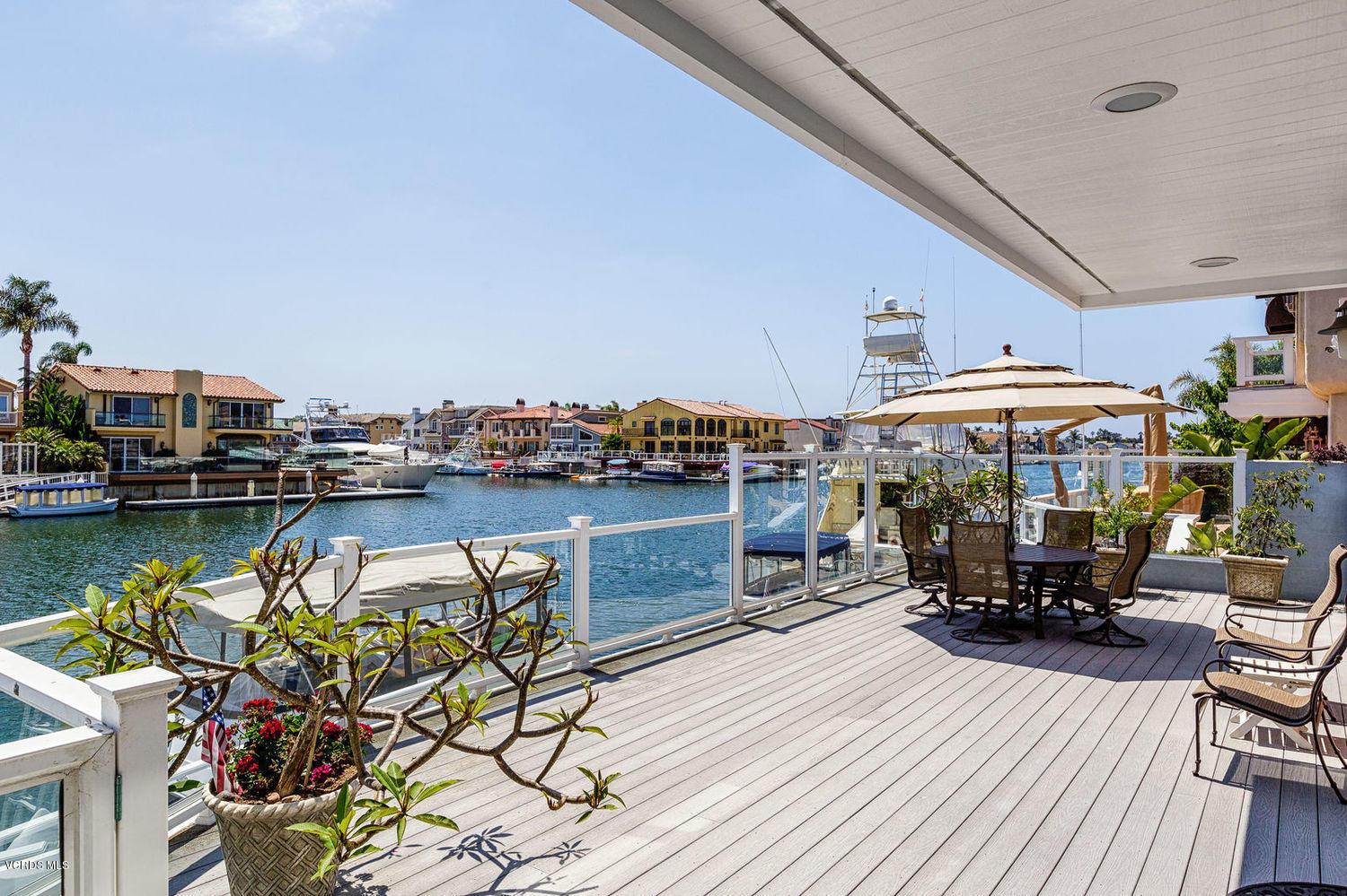 2141 Napoli Drive Oxnard, CA 93035 - Photo 61 of 64 31_patio