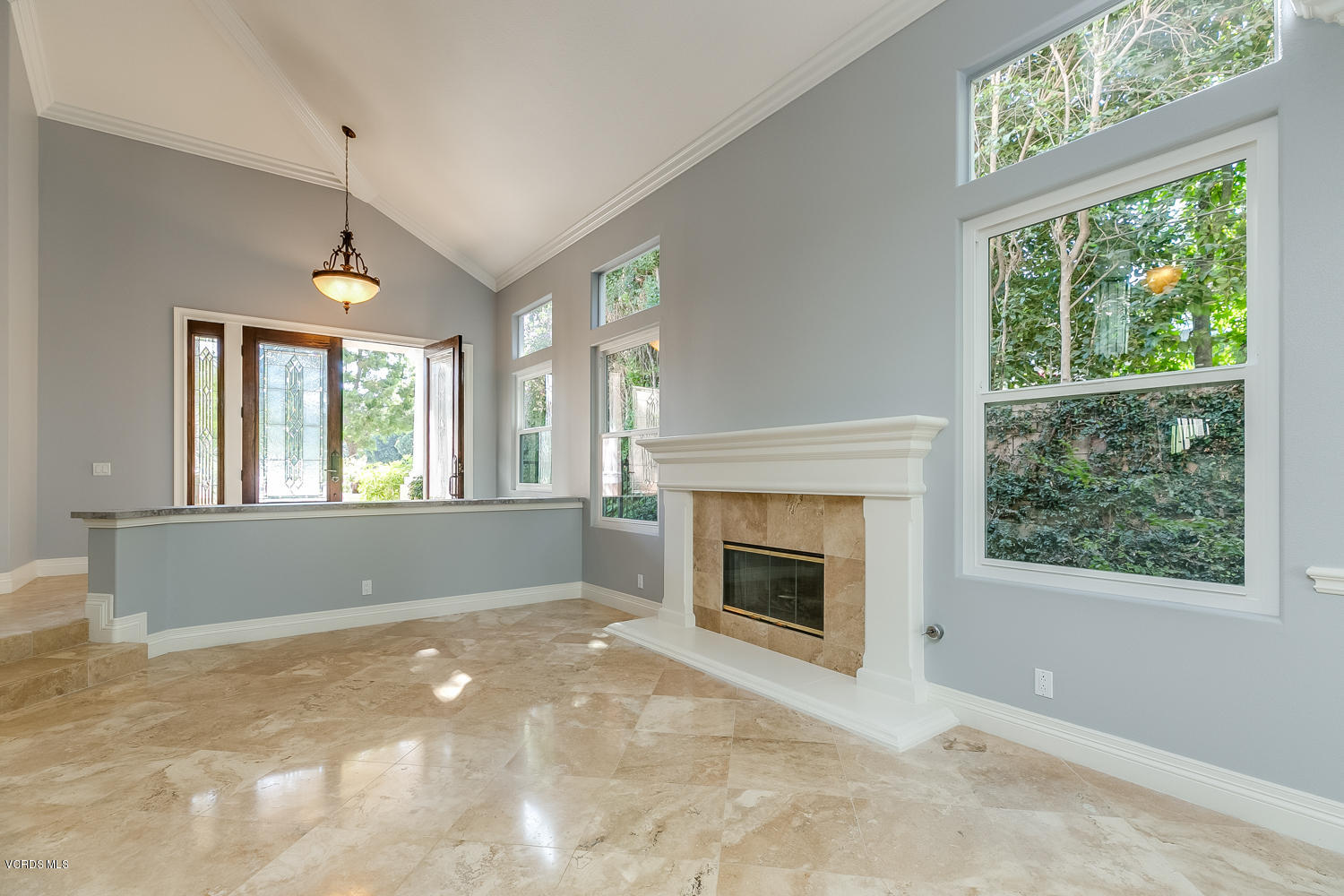 4361 Clearwood Road Moorpark, CA 93021 - Photo 9 of 41 TwoFishDigital_4361Clearwood-9