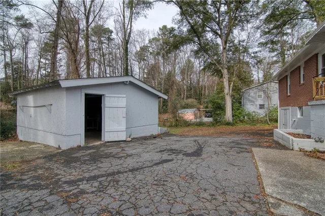 $2,000 | 2232 Old Spring Road, Smyrna, GA 30080