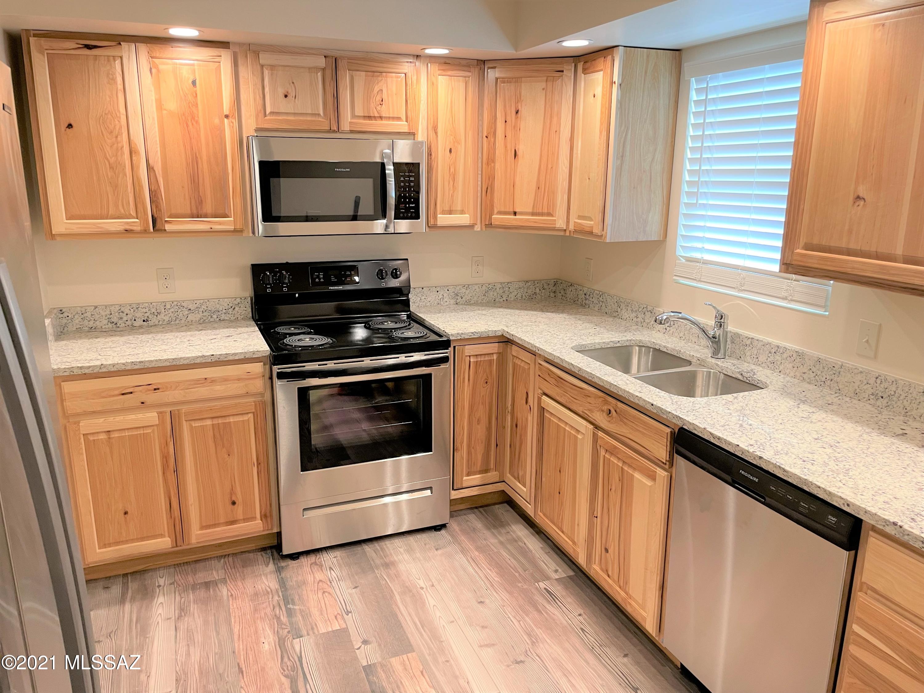 2545 East Spring Street, Unit 1 Tucson, AZ 85716 - Photo 6 of 24 IMG_1208