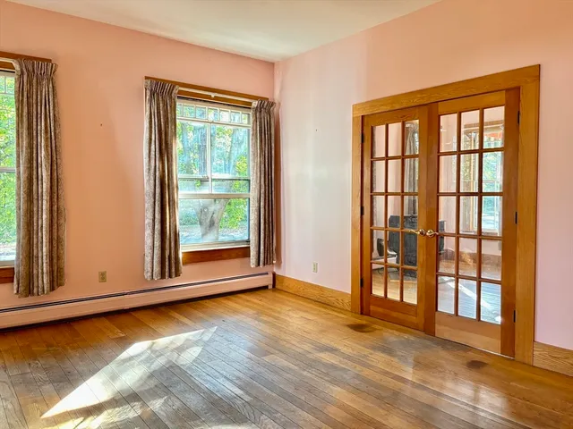 $2,250 | 527 Main Street, Unit 1, Ashfield, MA 01330