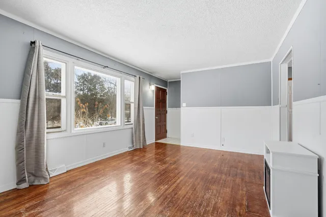 $269,900 | 6917 Sunrise Drive, Circle Pines, MN 55014