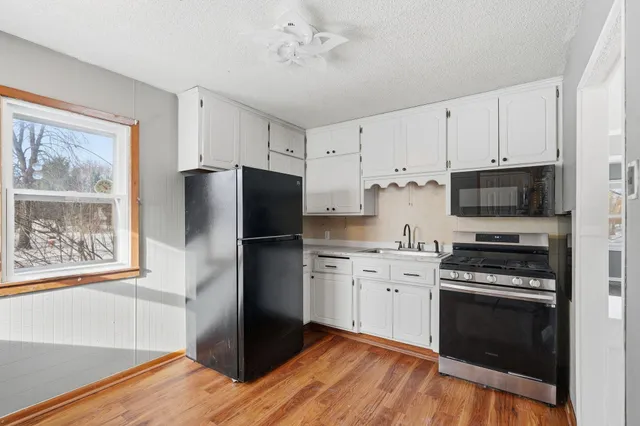 $269,900 | 6917 Sunrise Drive, Circle Pines, MN 55014