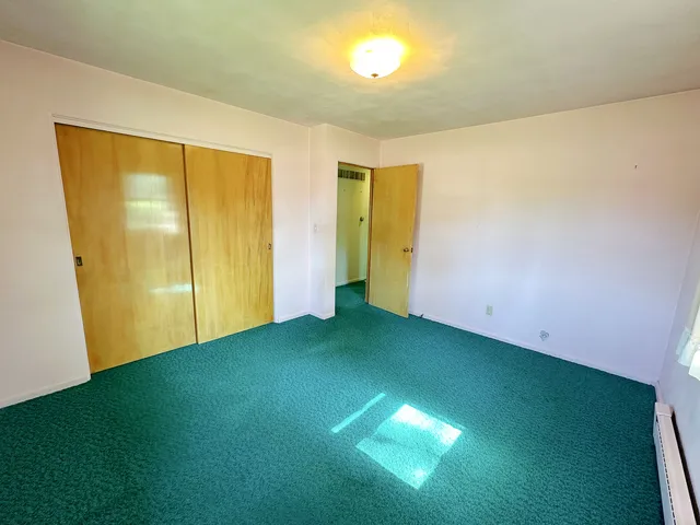 a view of empty room with window