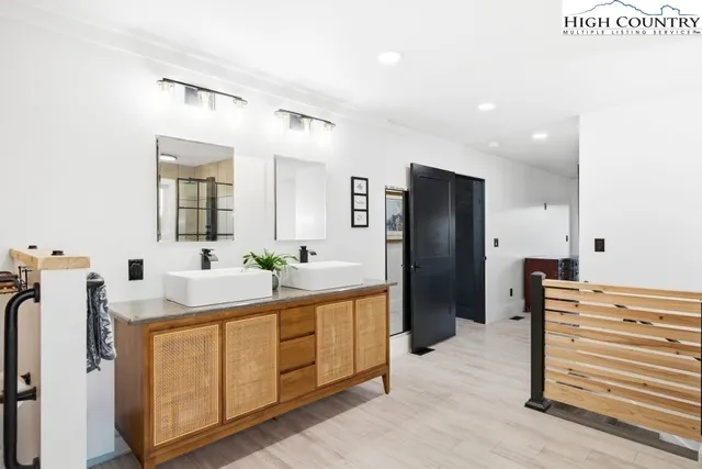 $975,000 | 370 Laws Road, Limestone, TN 37681