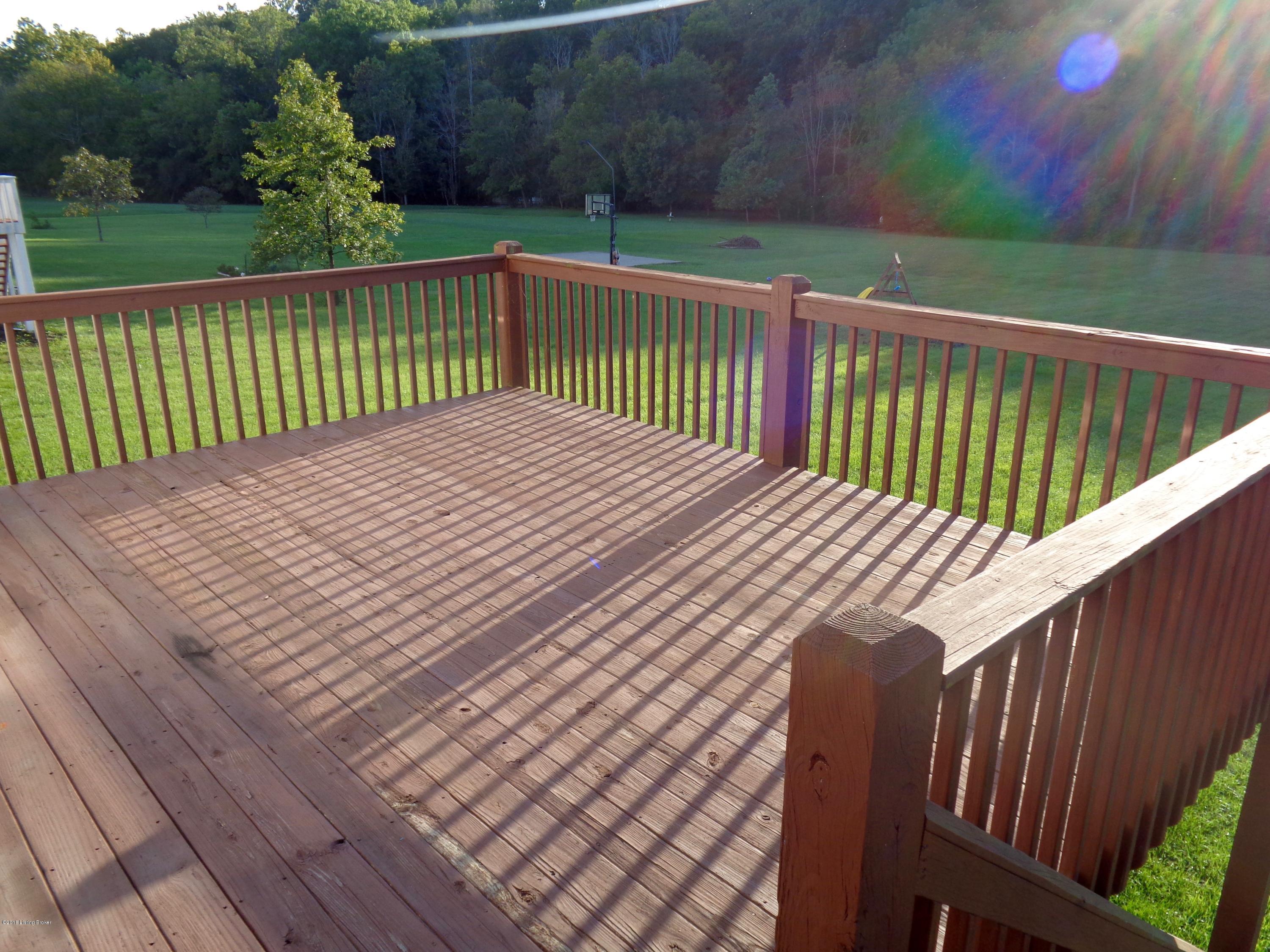 4602 Chenoweth Run Road Louisville, KY 40299 - Photo 19 of 34 DSC00257