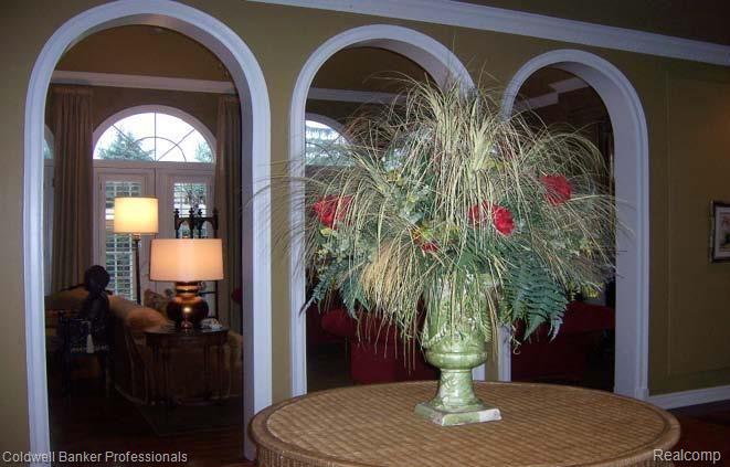 30 Cranbrook Road Bloomfield Hills, MI 48304 - Photo 2 of 24 GRAND FOYER