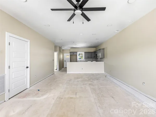 $394,000 | 143 Carver Street, Unit 10, Brevard, NC 28712