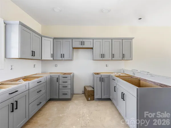 $394,000 | 143 Carver Street, Unit 10, Brevard, NC 28712