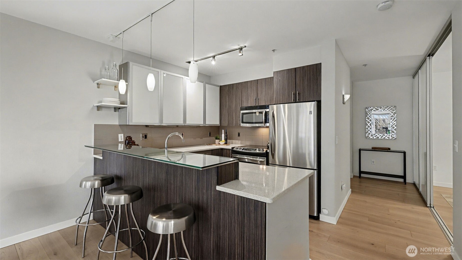 3104 Western Avenue, Unit 307 Seattle, WA 98121 - Photo 7 of 36