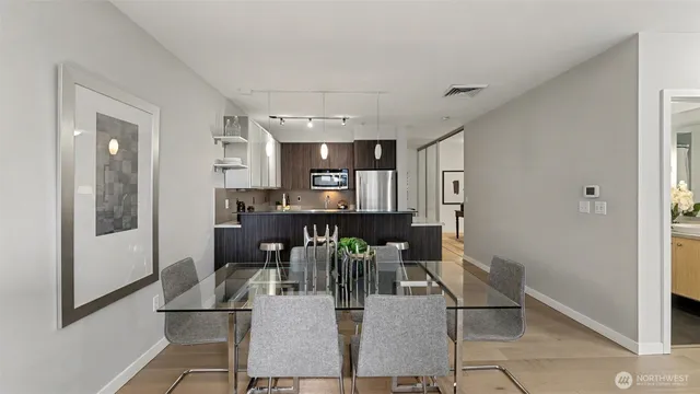 $425,000 | 3104 Western Avenue, Unit 307, Seattle, WA 98121