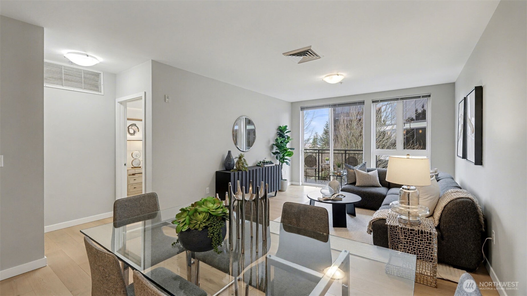 3104 Western Avenue, Unit 307 Seattle, WA 98121 - Photo 10 of 36