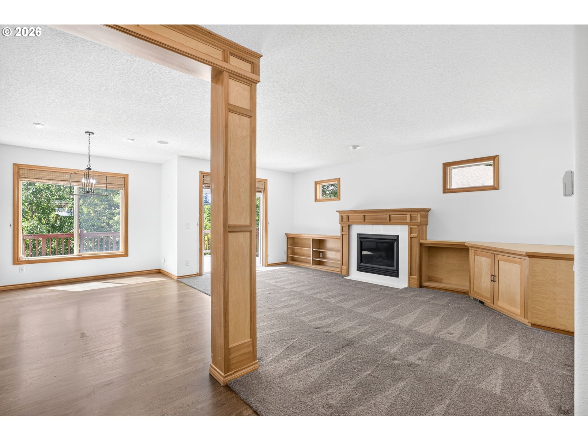 8311 Southwest 43rd Avenue Portland, OR 97219 - Photo 10 of 45 Living Room/Dining Room