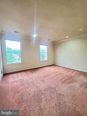 $3,400 | 742 South Granada Street, Arlington, VA 22204