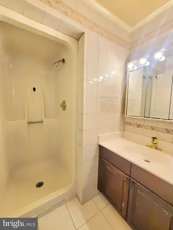 $3,400 | 742 South Granada Street, Arlington, VA 22204