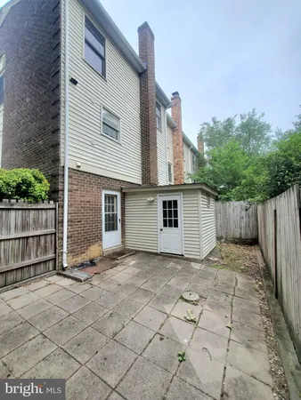 $3,400 | 742 South Granada Street, Arlington, VA 22204