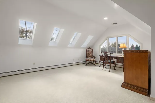 $1,599,000 | 7 Oak Tree Lane, Cranston, RI 02920