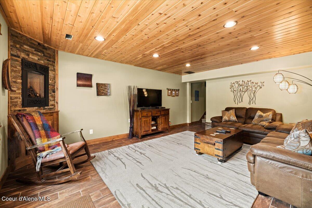 40 Vacation Court, Unit 3 Coolin, ID 83821 - Photo 8 of 11 Condo 3 Kalispell Living