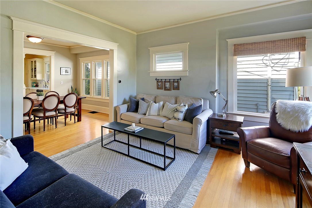 2335 North 60th Street Seattle, WA 98103 - Photo 2 of 23 Gallery Image 2