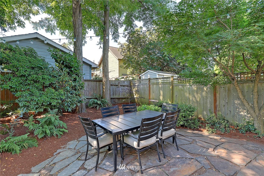 2335 North 60th Street Seattle, WA 98103 - Photo 22 of 23 Gallery Image 22