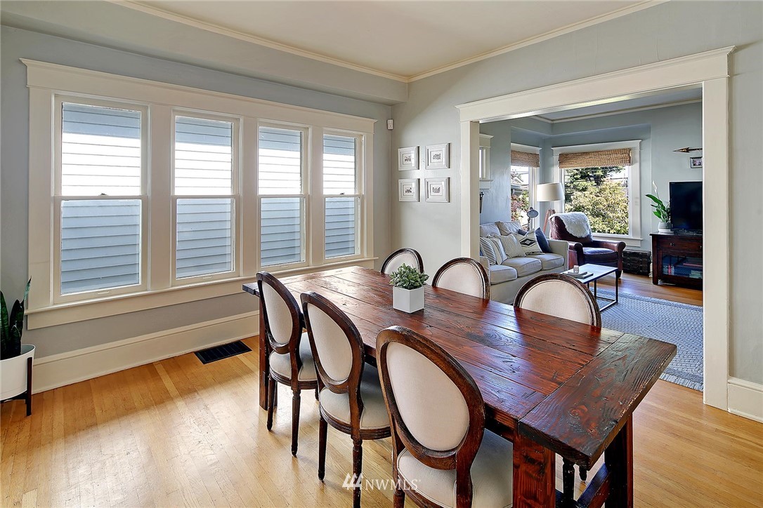 2335 North 60th Street Seattle, WA 98103 - Photo 4 of 23 Gallery Image 4